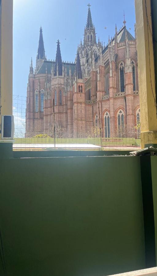 Departamento Temporal Catedral Con Cochera A 100 Metros Para Autos Chicos - Medianos La Plata Exterior foto